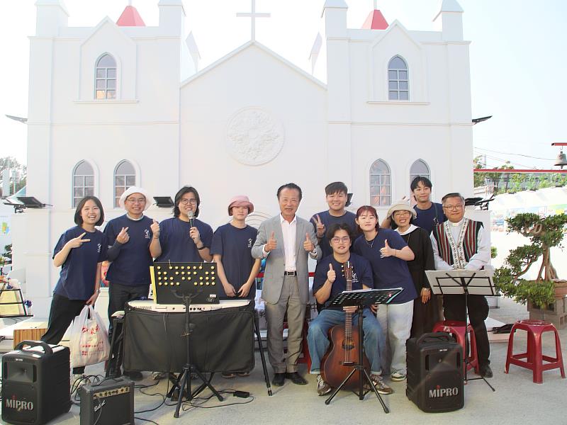 天主教會於台灣燈會舉行音樂祈禱 翁章梁縣長親臨同樂