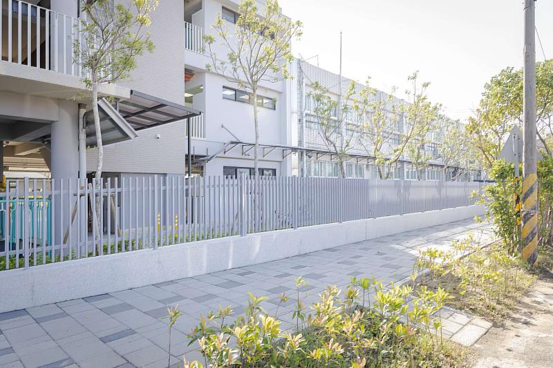 港南國小校舍重建工程已完工。