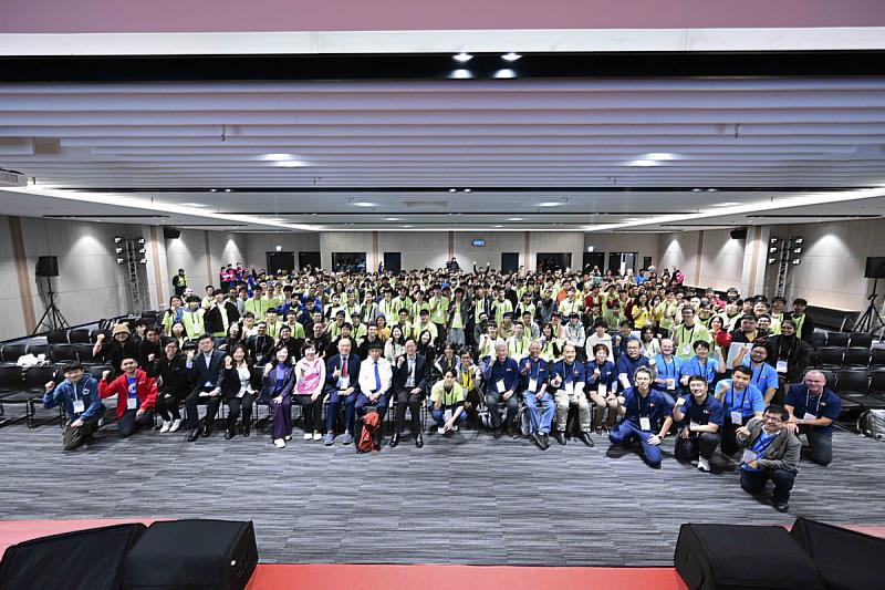 全球規模最大的國際大學生程式設計競賽於2026年3月7日至9日在桃園會展中心展開巔峰對決。