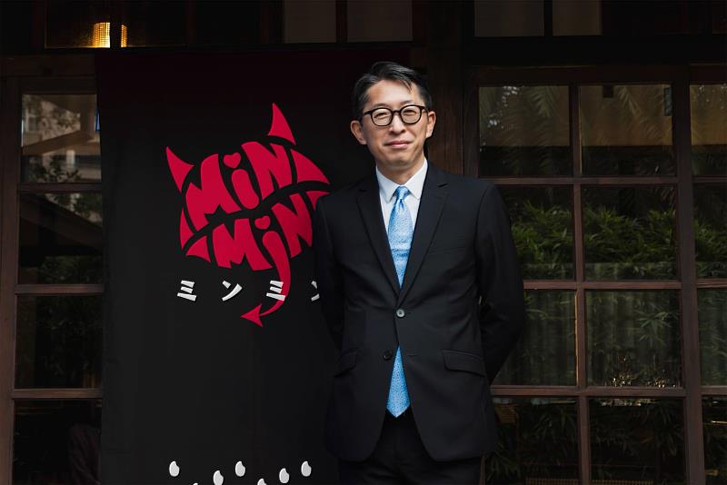 時藝集團餐旅長王琦玉跨界發表長篇小說，並將書中對美食的細膩觀察，落實於時藝餐旅4月即將推出的新品牌「抿抿Min Min」。