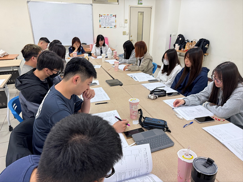 115年新竹地區青年節籌備委員會會議中。