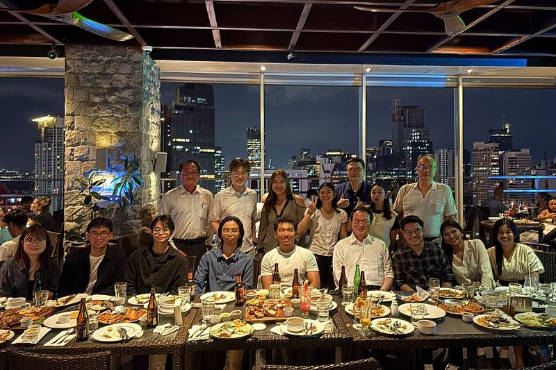 海大此行特別設宴邀請曾赴海大進行短期研究實習的瑪布亞優秀學生。