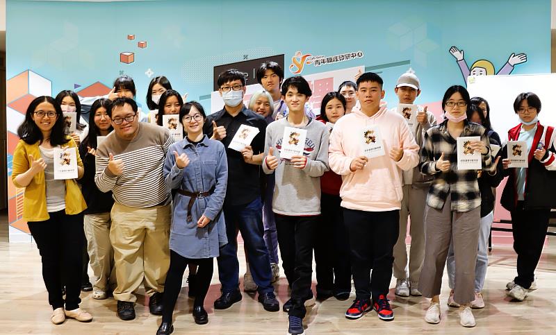 北分署YS透過《校系選填行動地圖》,引導青年以職涯視角規劃升學方向。