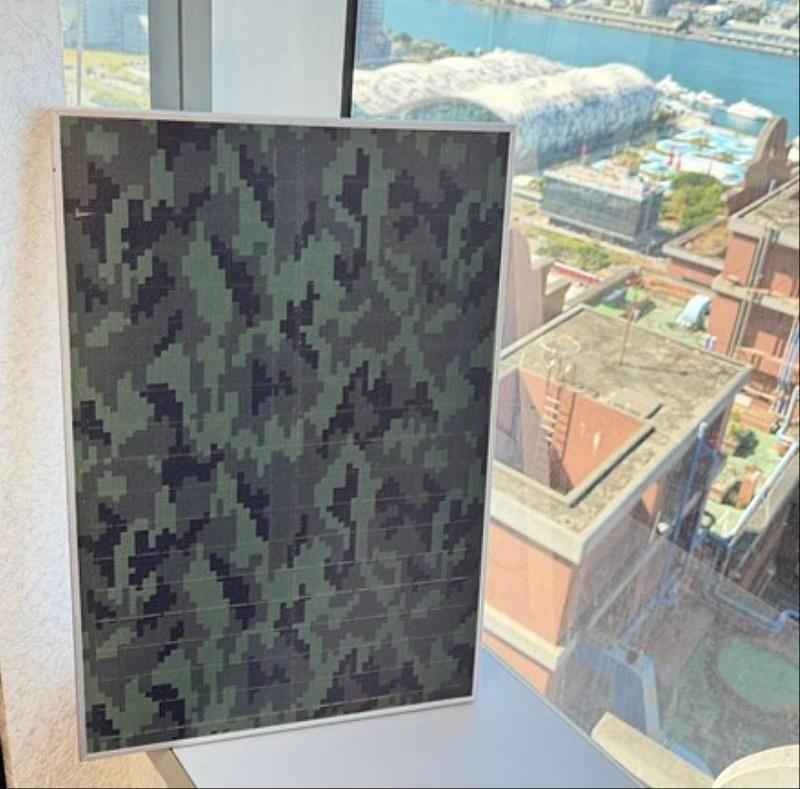 睿田能源研發的彩繪光電模組，可將文化圖騰、建材樣式、城市景觀或藝術設計整合於太陽能模組中，使建築立面兼具發電與美學價值。