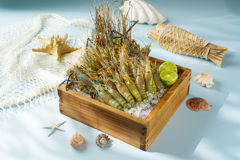 全新推出風味泰國蝦無限暢享專區，集結經典椒鹽、奶油檸檬與綠咖哩3款主廚秘製口味，滿足饕客對多層次蝦料理的期待。（圖／六福旅遊集團提供）