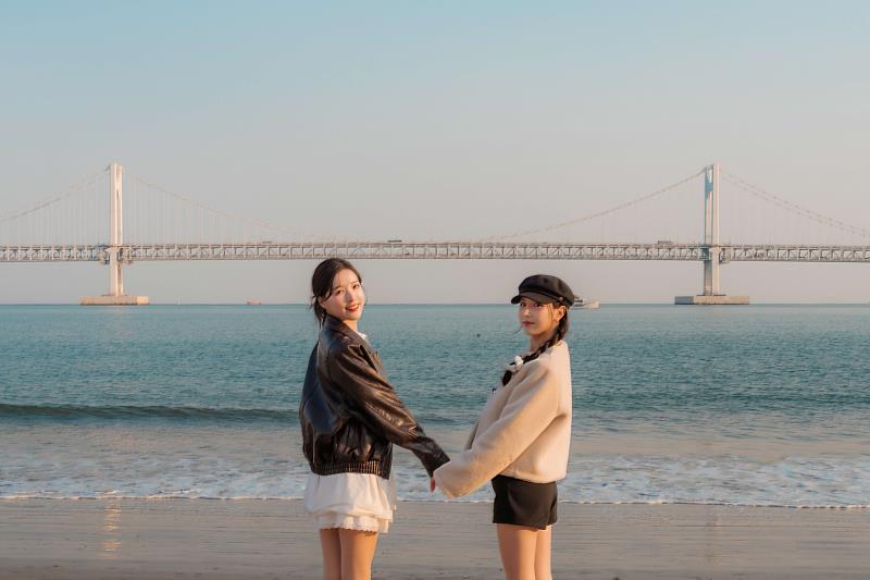 星宇航空特別邀請在台灣具高度人氣的韓籍「Fubon Angels」珉貞、晧禎擔任釜山航線大使。