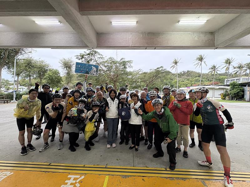 環島騎行謝311恩情！一青妙率團抵台東