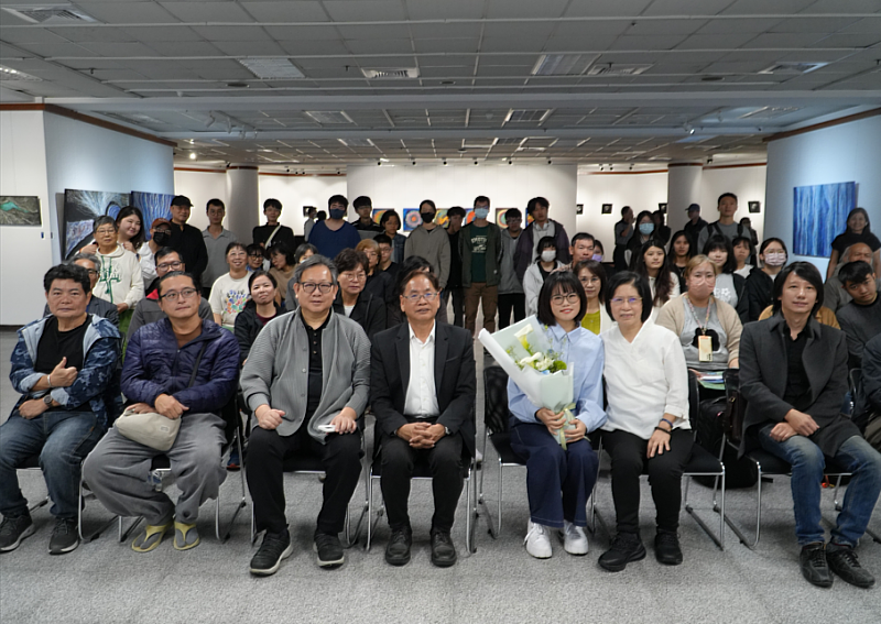 正修開學首展「樹河」胡采炘個展登場。