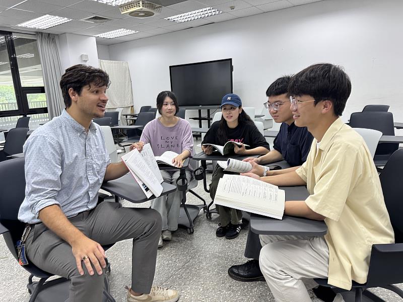 元智規畫多益英語應試技巧分享。