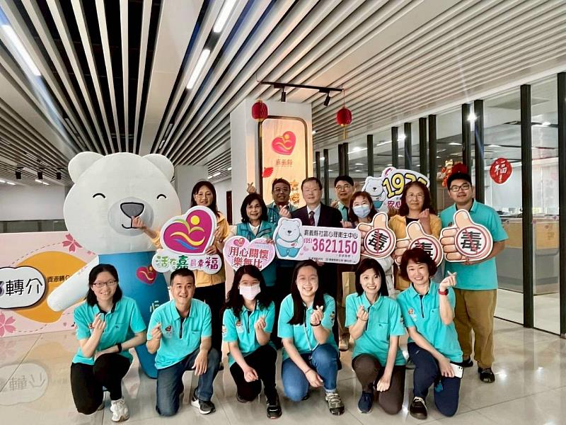 來「嘉」賞燈心健康 走動式宣導「熊貼心」