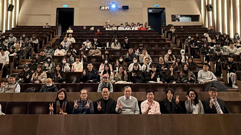 實踐大學管理學院院長廖培安帶領師生邁向AI智慧新時代。
