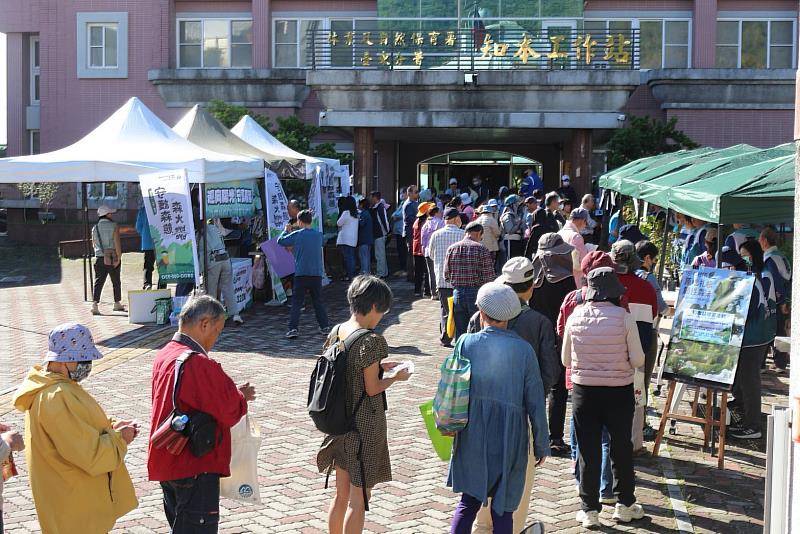 建構生態韌性從家園開始！知本工作站植樹月贈苗活動共築永續森活圈