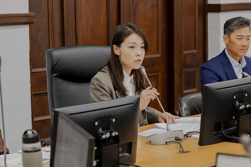 高虹安市長主持市務會議。