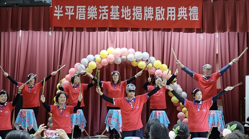台中石岡區和盛社區至半坪厝樂活基地跨社區展演。
