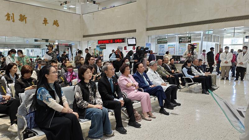 北港宗聖扶輪社捐贈智慧醫療設備會場出席踴躍。