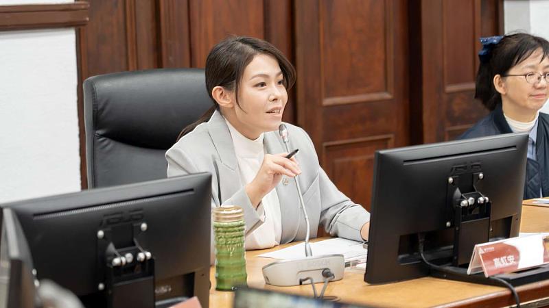 市長高虹安持續落實「交通暢行」的施政願景，人行安全再提升。