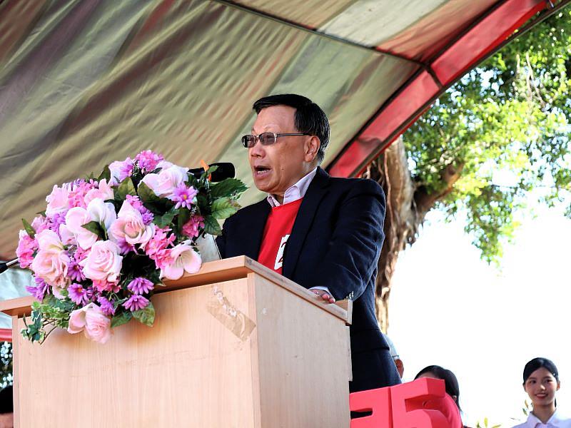 亞大校長蔡進發於活動中勉勵師生凝聚力量，攜手開創學校未來新篇章。