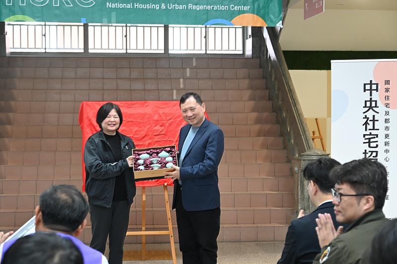 臺東首處中央社宅「海濱好室」招租服務據點啟用