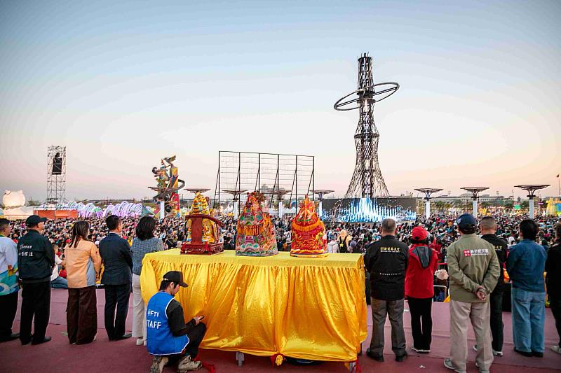 嘉義縣3大廟媽祖同框賞2026台灣燈會