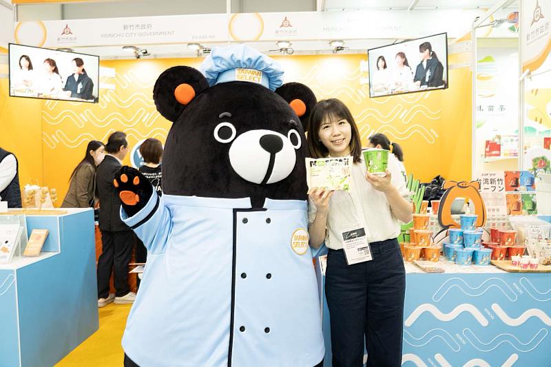 老鍋米粉傳承手工風味，天然風乾，道地Q彈米香傳統美味。