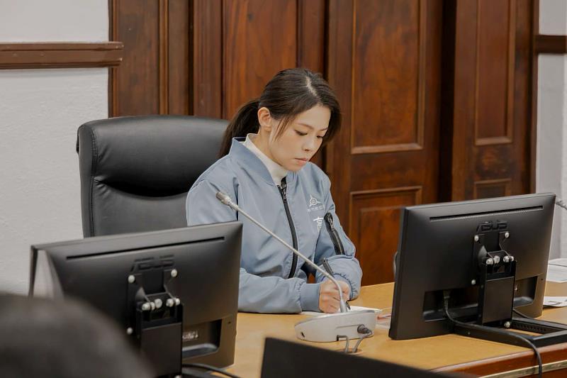 高虹安市長召開抗旱應變會議，啟動節水與備援措施。