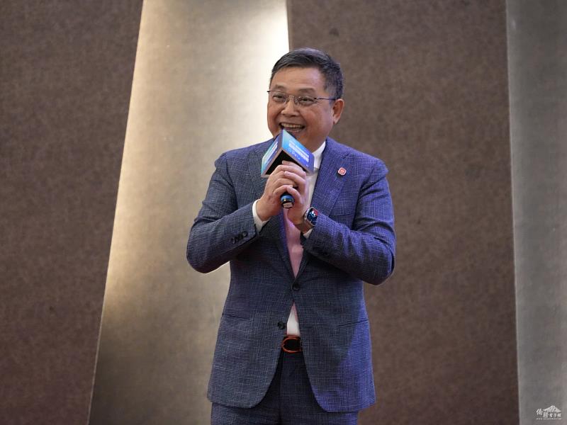 台灣連鎖加盟促進協會理事長吳永強致詞。