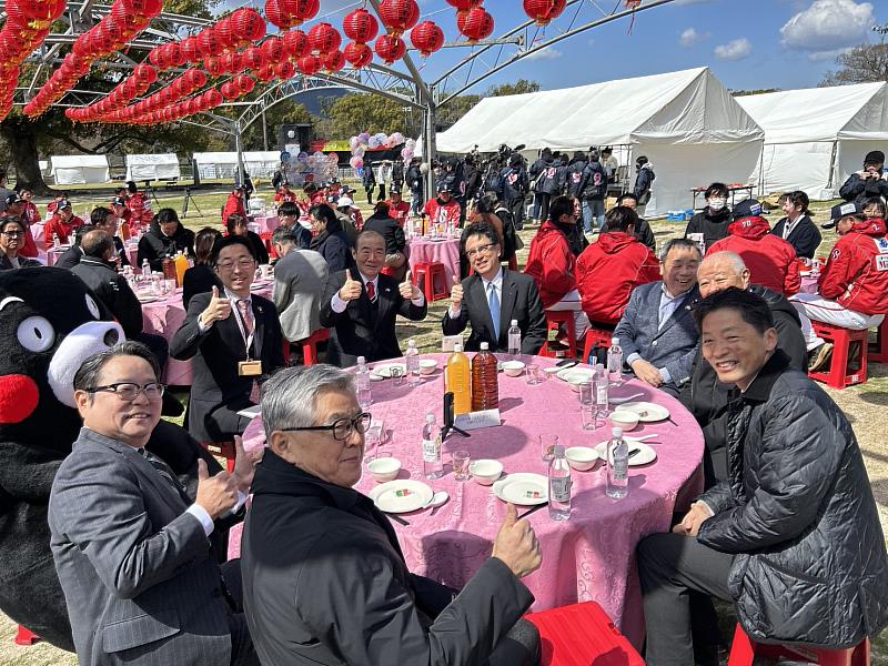 「請世界吃桌」實境秀前進熊本城熱鬧開吃