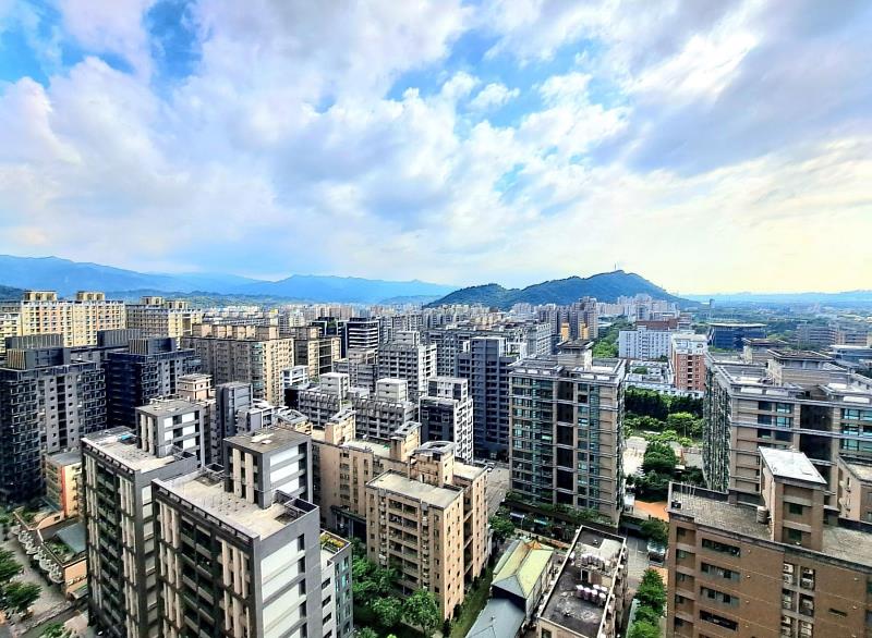 全台女性購屋占比從2000年的47.1%，到2025年已提升至49.2%，增加2.1個百分點，女性購屋占比提升明顯。(房市示意圖)