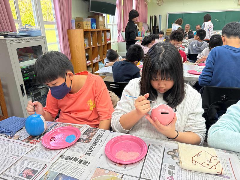 115年苗栗縣救國團「愛.分享」聚光計畫走進造橋僑樂國小