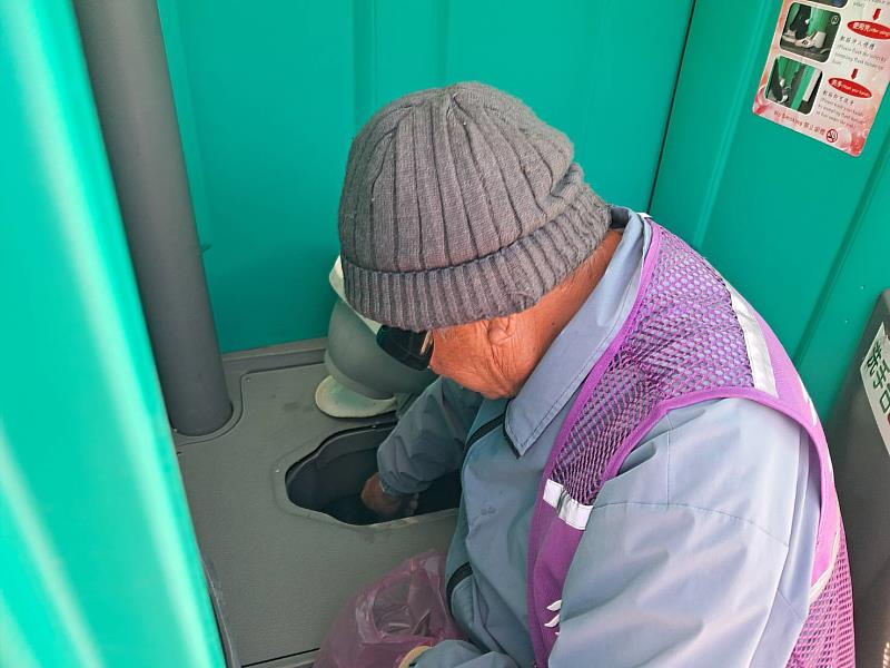 台灣燈會手機掉落廁所案件累計12件 清潔人員即時協助尋回