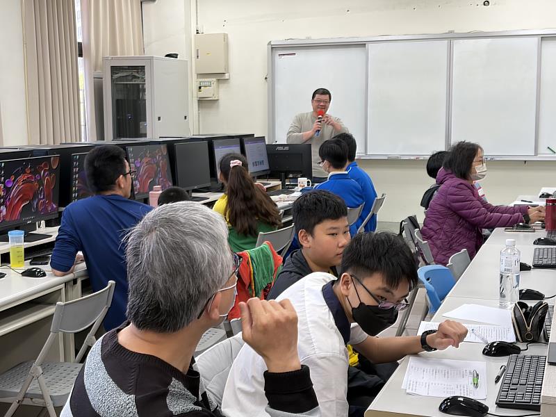 貓咪盃全國賽備戰啟動!嘉義市師生密集培訓 迎戰台東Scratch決賽