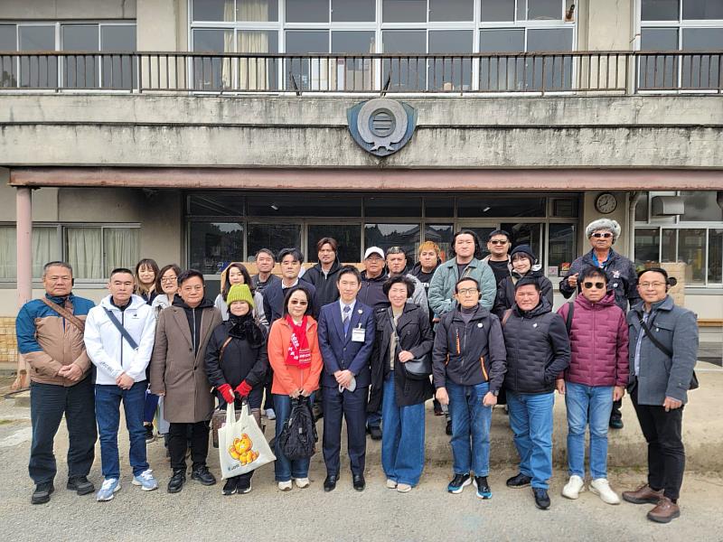 借鏡日本校舍重生!饒慶鈴率團見證千葉縣市里見小學轉型文藝基地