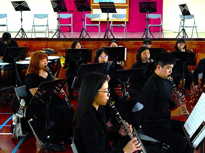 南臺科大管樂社團員於賽前進行高強度的精實團練，透過不斷地磨練默契，為全國賽做足充分準備。