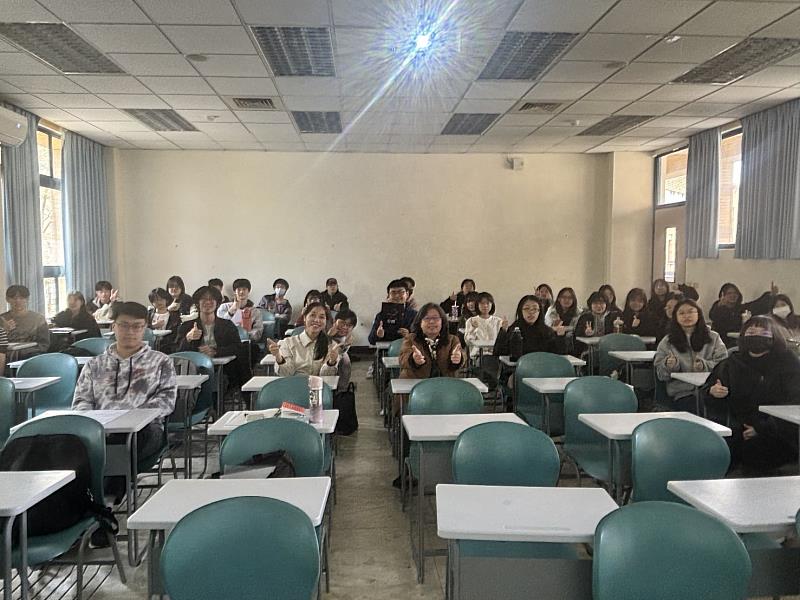 演講結束後大合照。