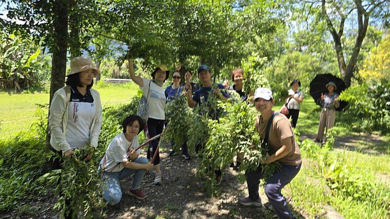 走讀混農林業植物採集。
