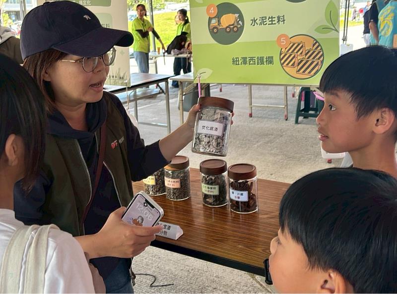 環保防災勇士PK賽熱鬧登場 臺東縣環保局寓教於樂宣導焚化再生粒料