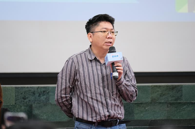 雲林縣政府農業處副處長蔡耿宇於斗六高中致詞,鼓勵青年學子看見農業結合科技與品牌經營的多元發展機會。