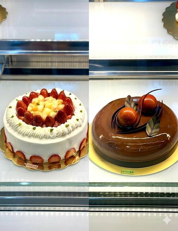 左圖：【亞軍風采：許亦涵】南臺科大餐旅系許亦涵同學憑藉精確的食材掌握度奪得亞軍，具體實踐本校「學用合一」的技職教育真諦。右圖：【實力不凡・全方位職人】南臺科大餐旅系郭佳琳同學展現多元烘焙造詣，除奪得米粉蛋糕冠軍外，更以「咖啡水蜜桃」口味作品勇奪2026 GÂTEAUX盃社會組慕斯蛋糕季軍。個人囊括一冠一季佳績，展現南臺培育「跨域活才」多才多藝的競爭力。