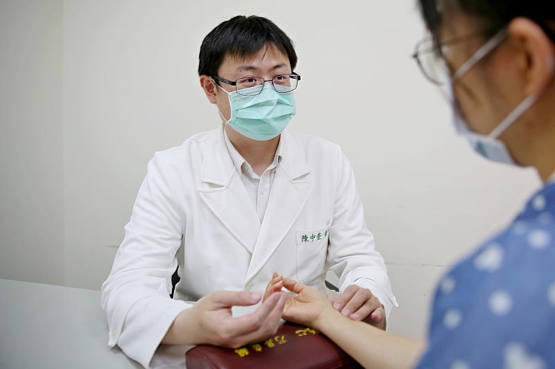 春雨濕重早晚溫差大 中醫師籲春季養肝兼顧脾胃