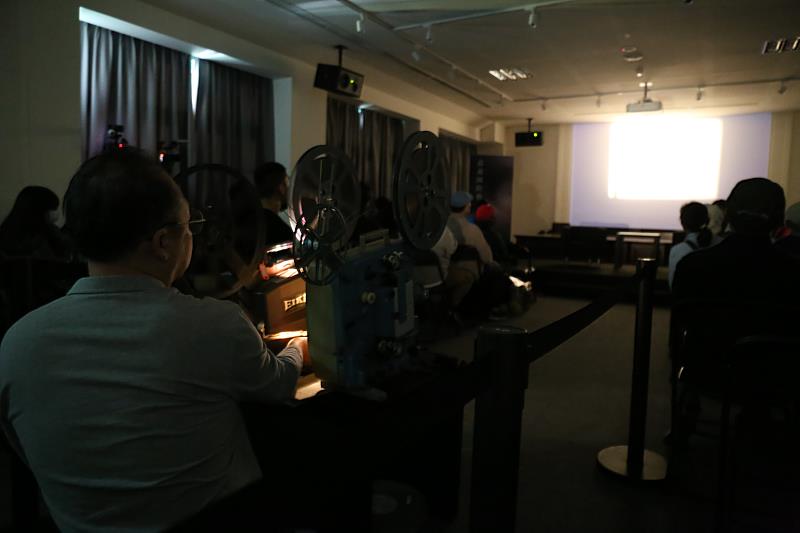 當AI與短影音充斥，我們如何感受真實？：走入三貂嶺步道與16釐米底片的感官世界