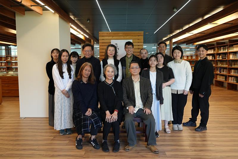 與會人員合影。