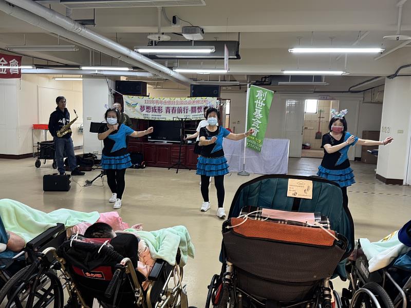 舞蹈表演。