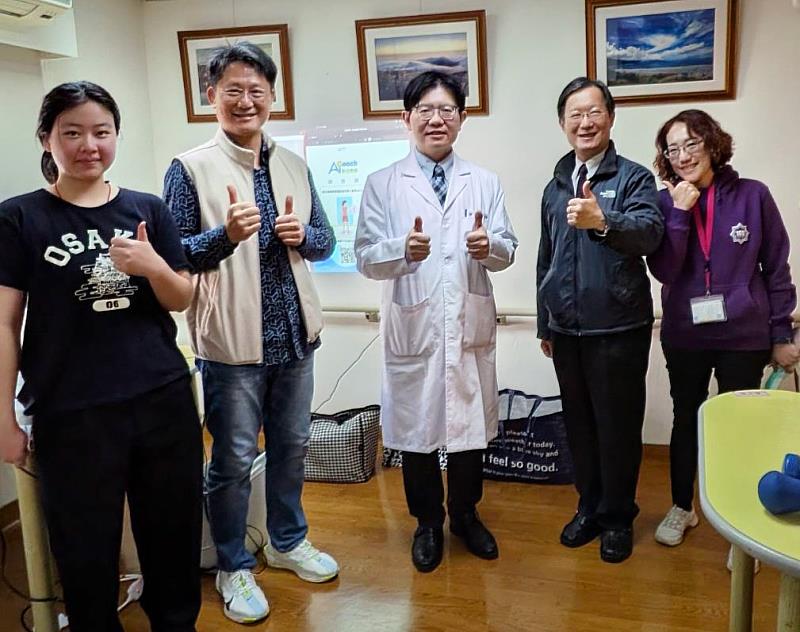 中國文化大學運動與健康促進學系前往臺北市立聯合醫院陽明院區,參與日間照顧中心的健康促進服務。