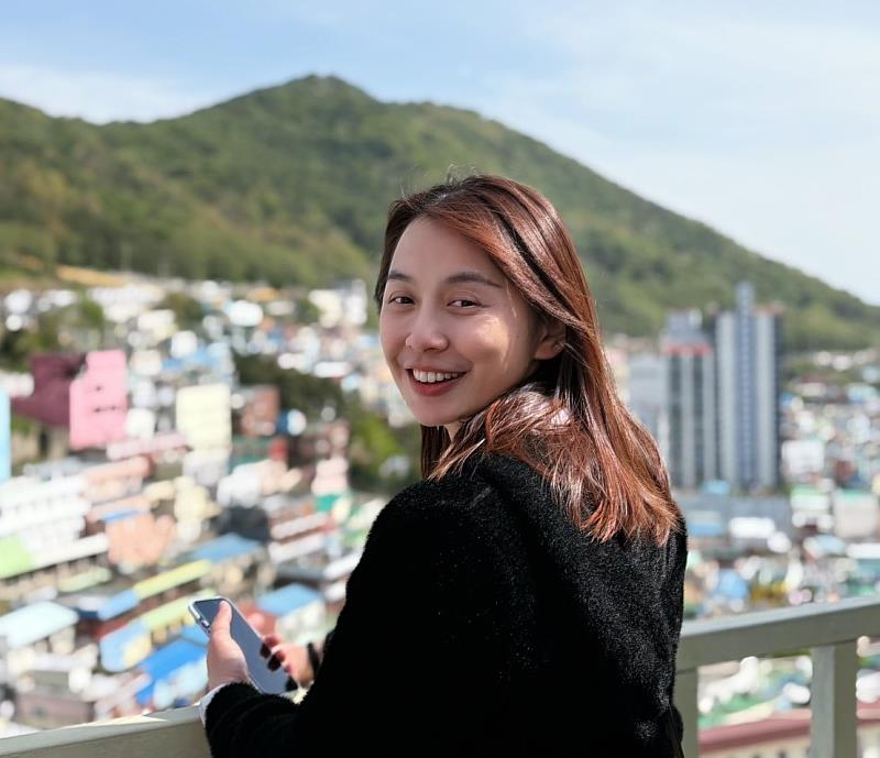 信義房屋北大三峽店業務陳儀蓁，以細心服務與專業陪跑，成為客戶心中值得信任、令人安心的房仲。