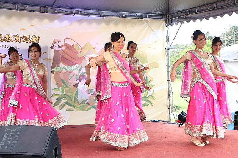 精彩舞臺表演。