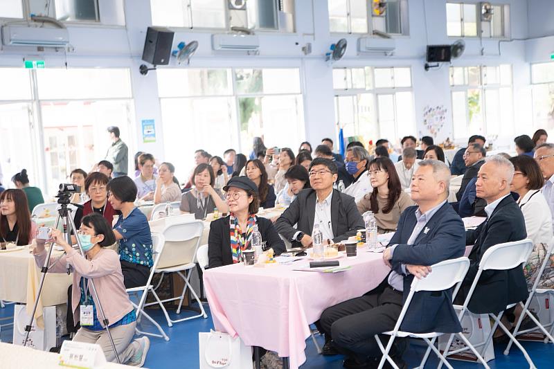 國立小學校長暨主任聯席會議。