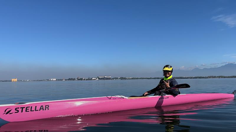 陳建文副教授是亞洲首位獲得ACA海洋獨木舟第五級教練認證的海洋獨木舟冒險家。