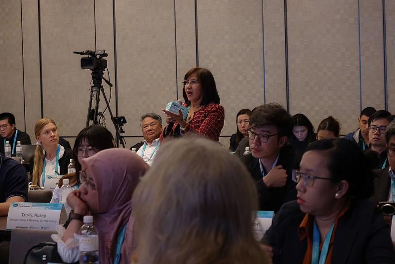 會議現場互動熱絡，積極參與討論低碳食品供應鏈發展策略，建構永續未來成長的區域發展藍圖。