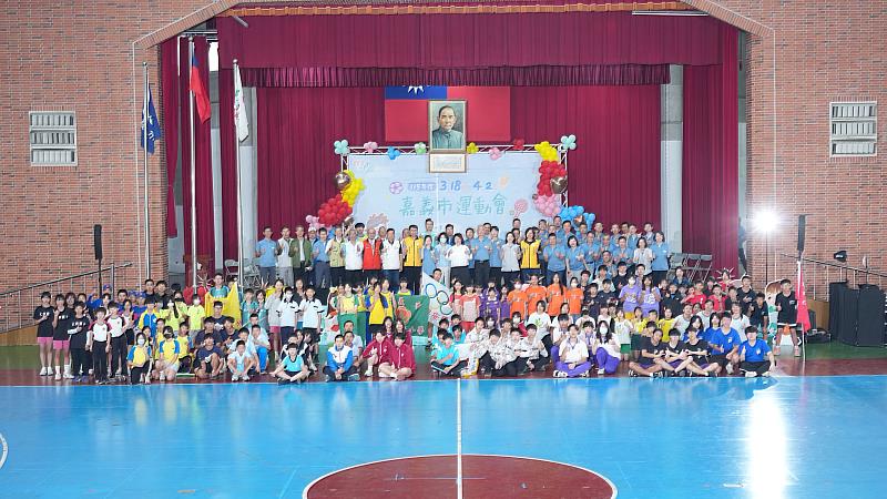 115年嘉市運動會開幕 黃敏惠市長勉勵選手全力以赴拚佳績