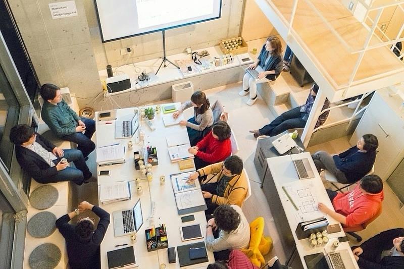 團隊以千萬筆數據與AI精準預測需求，協助IP品牌低風險佈局。（圖 /有你共創提供）